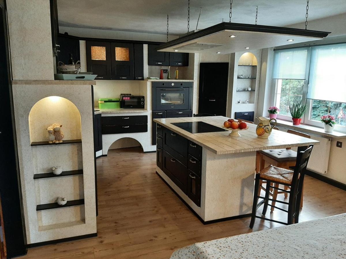Ferienwohnung Am Park Pegau Exteriör bild