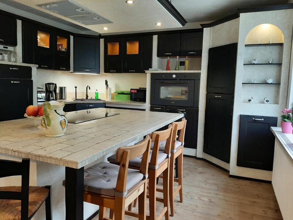 Ferienwohnung Am Park Pegau Exteriör bild