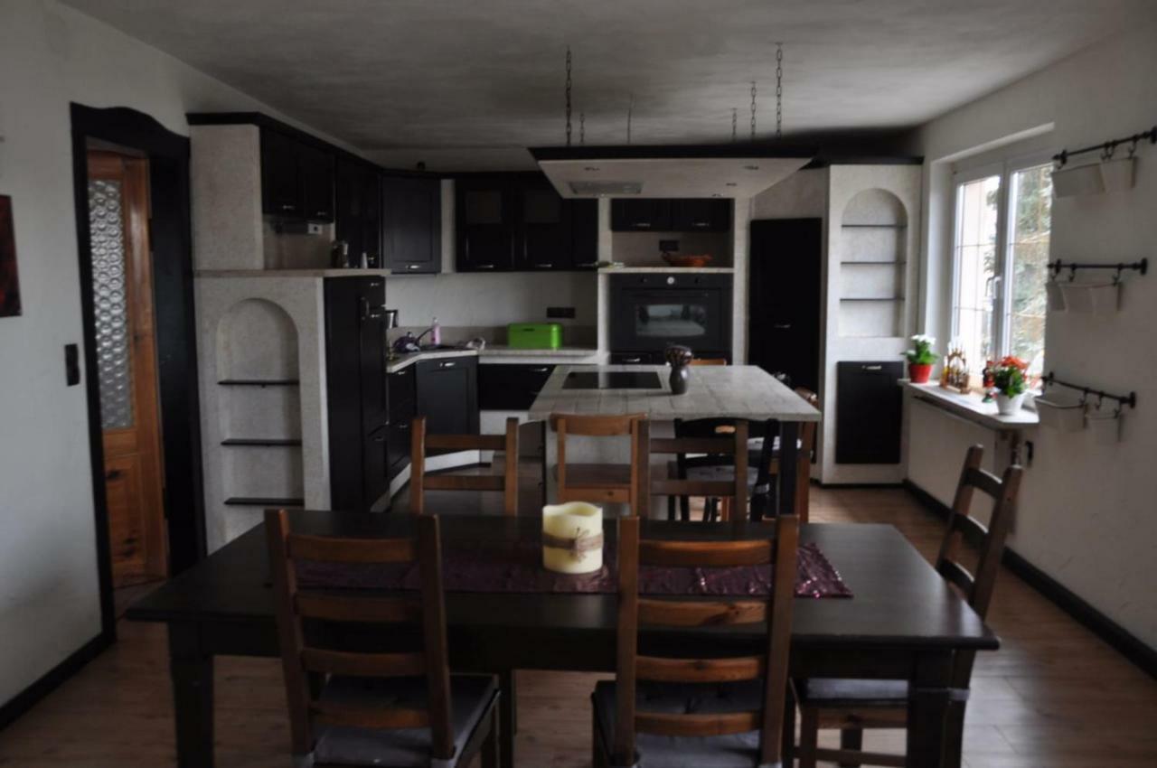 Ferienwohnung Am Park Pegau Exteriör bild